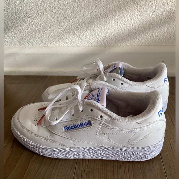 Classic Reeboks - Picture 2 of 10